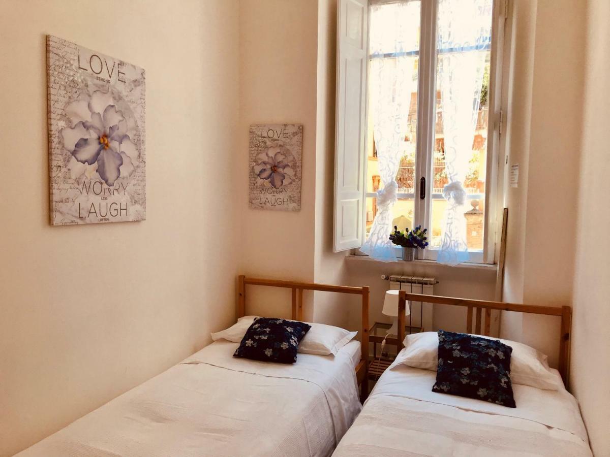 Lejlighedshotel Boarding House International Rom